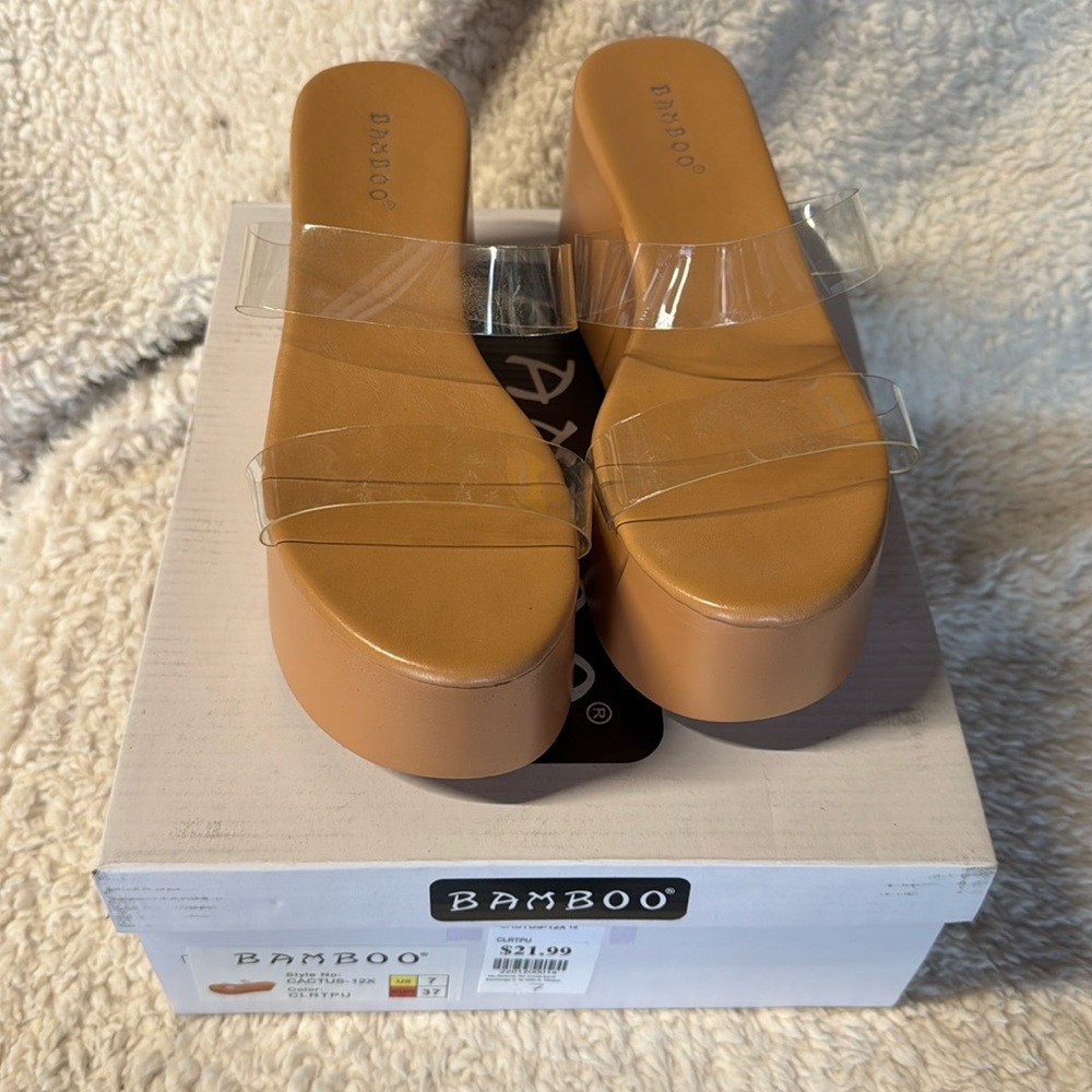 Bamboo style cactus size 7 women, platform, sandal, summer beach